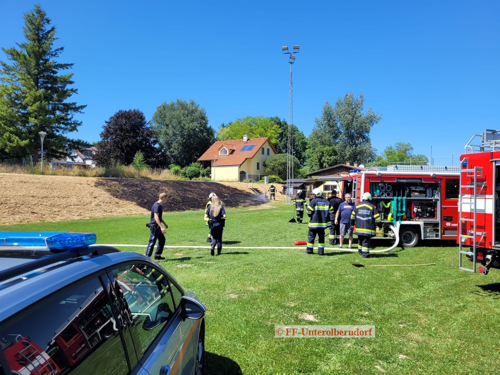 Mehr über den Artikel erfahren Vegetationsbrand in Hautzendorf